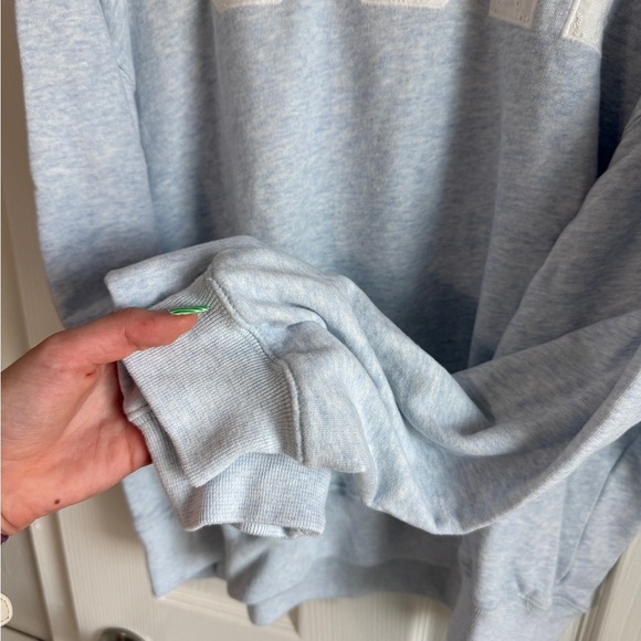 HOLLISTER USA Graphic Crewneck Sweatshirt Oversized Easy Light Blue Long Top L - Picture 5 of 9